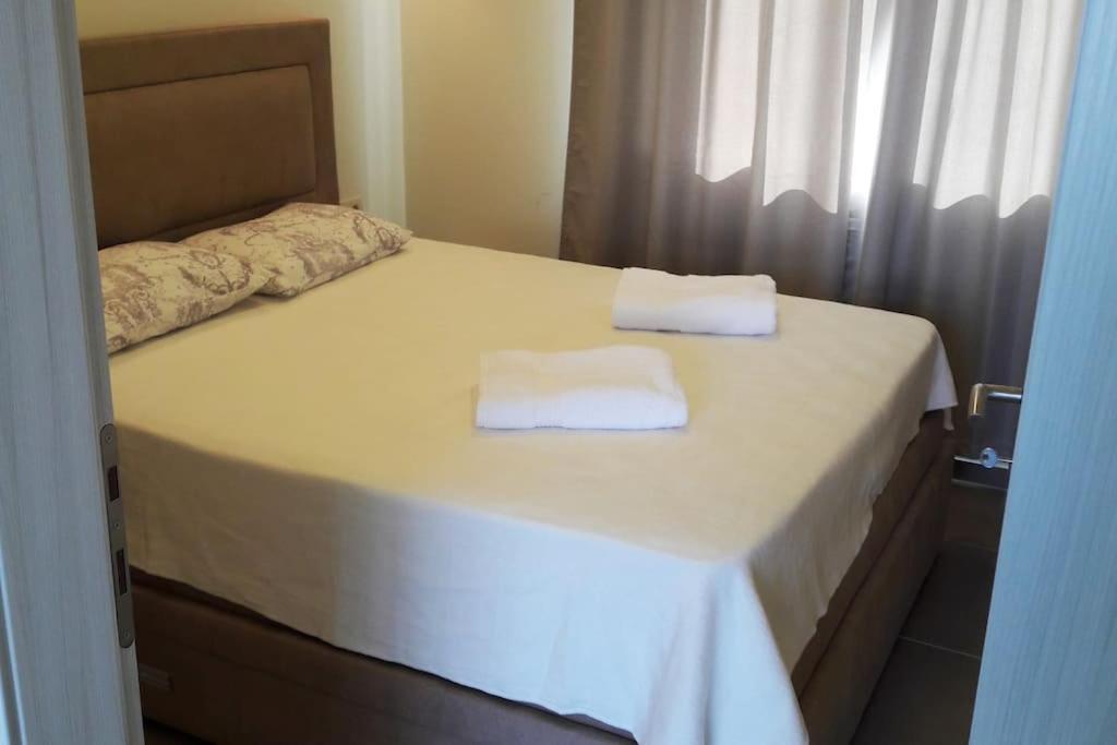2Br Apartment With Pool 科托尔 外观 照片