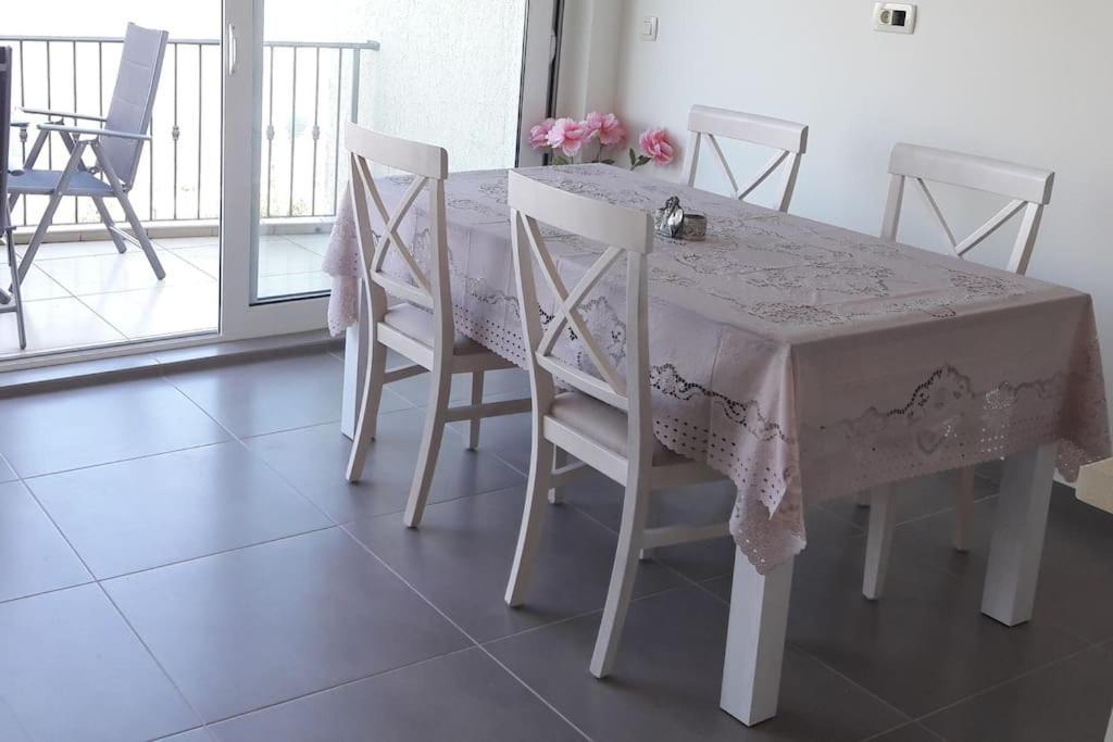 2Br Apartment With Pool 科托尔 外观 照片